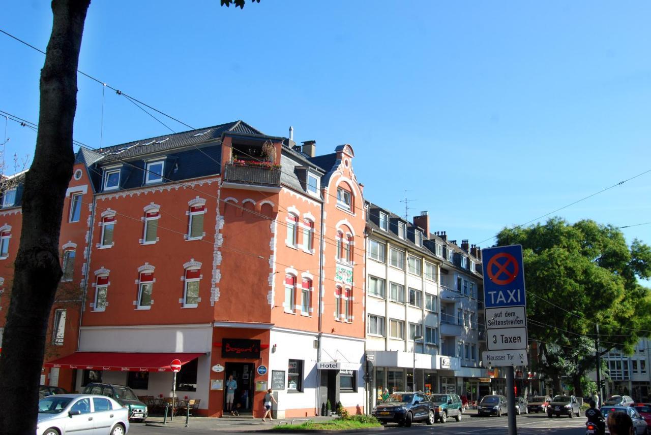 Hotel Rheinischer Hof Erkrath Exterior photo
